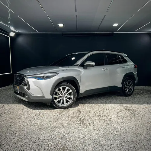 TOYOTA COROLLA CROSS SEG PLATA 1.8 2023 AT HIBRIDO