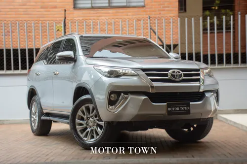 TOYOTA FORTUNER 2.7 SRV 2019