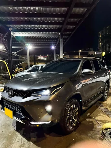 Toyota Fortuner 2.8 diesel 4x4 