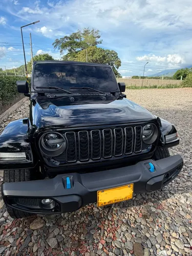 Jeep Wrangler Sahara 4XE