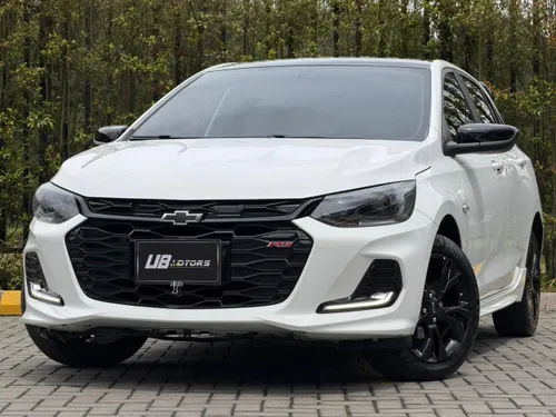 Chevrolet Onix RS Turbo