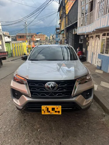 Toyota Fortuner SRV 2022