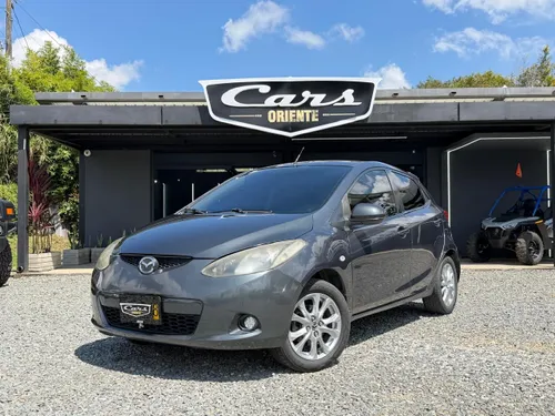 Mazda 2 AT  
