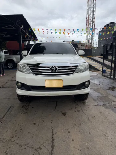 TOYOTA FORTUNER 2.7 - 2012 