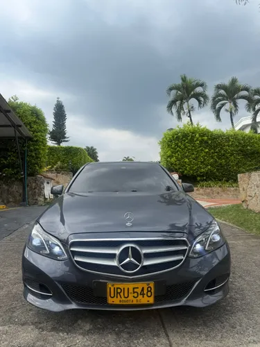 Vendo Mercedes Benz E 200 2015