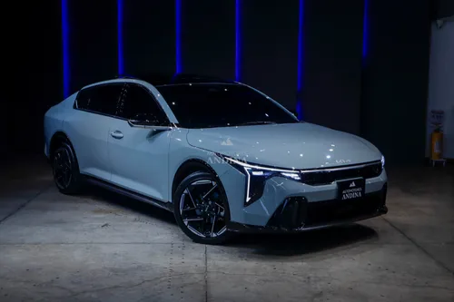 Kia K4 GT LINE AT 2000CC 4P 6AB 2026