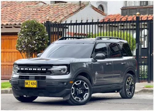 Ford Bronco Outer Banks 4x4