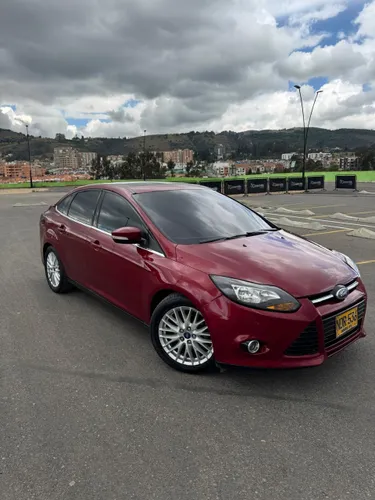 Ford Focus Titanium 2.0 AT 2013