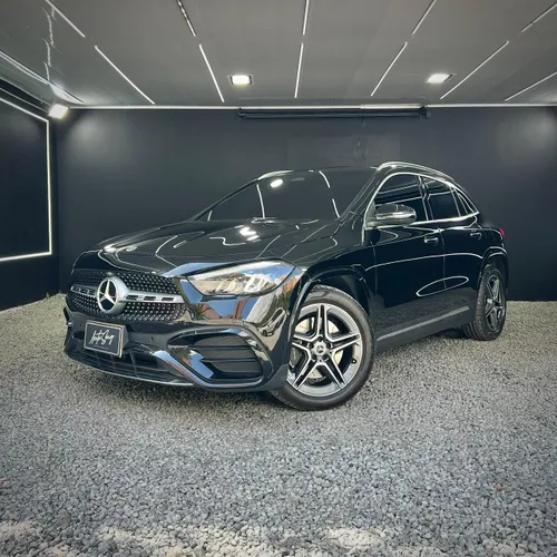 MERCEDES BENZ GLA 250 4MATIC AMG NEGRO 2.0 2025 AT HIBRIDO