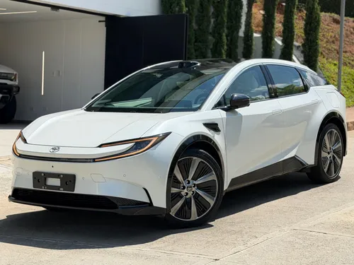 Toyota BZ5 S mart 100 eléctrico 2025