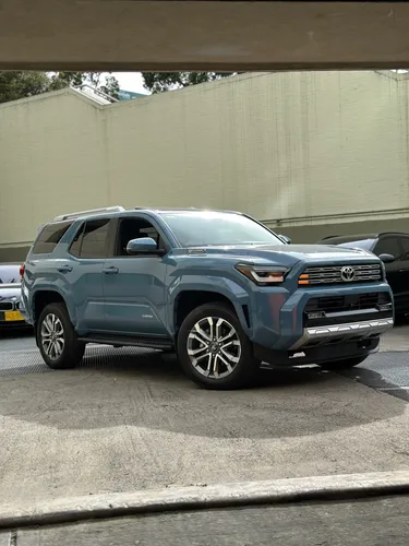 TOYOTA 4RUNNER LIMITED HÍBRIDA 2025