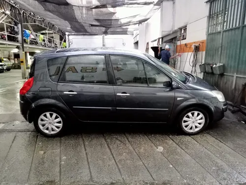Renault Scenic 2.0