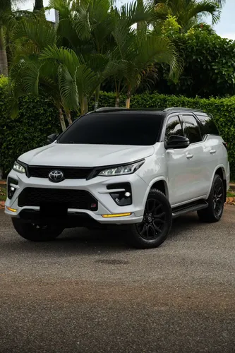 TOYOTA FORTUNER GR  2023  2.8 DIÉSEL  AUTOMÁTICA