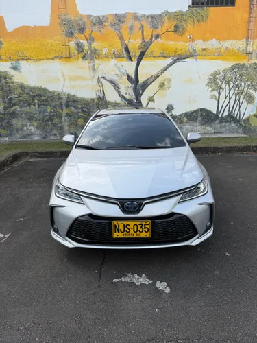 Toyota Corolla seg 2024 full equipo 