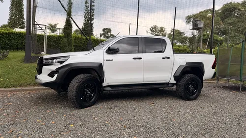 TOYOTA HILUX D.C. GR-S IV DIÉSEL 2.8 4X4 AT