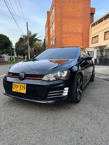 VOLKSWAGEN GOLF GTI MK7  2015