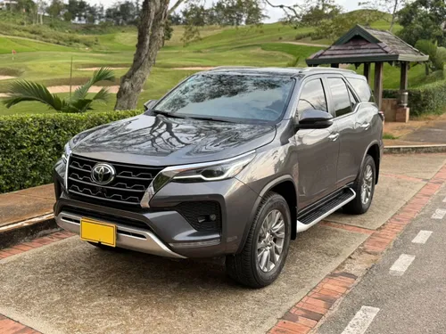 Toyota Fortuner SRV 2024 Diesel 4x2