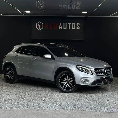MERCEDES BENZ GLA200 2019