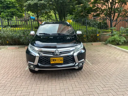 Mitsubishi Montero sport blindada