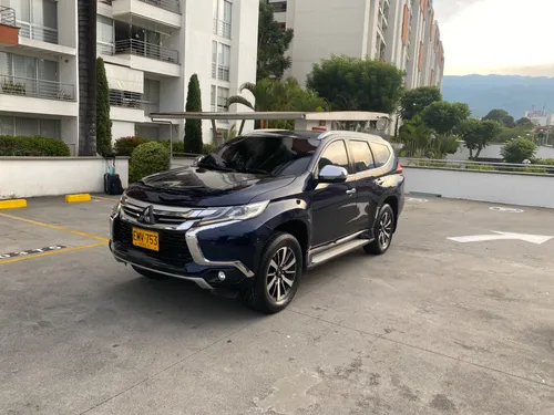 Mitsubishi Montero sport blindada