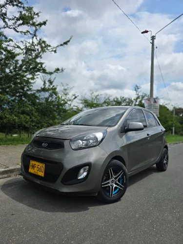 KIA PICANTO AUTOMATICO  2014