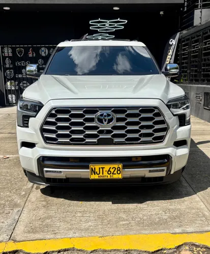 Toyota SEQUOIA Híbrida Modelo 2025 blindada 