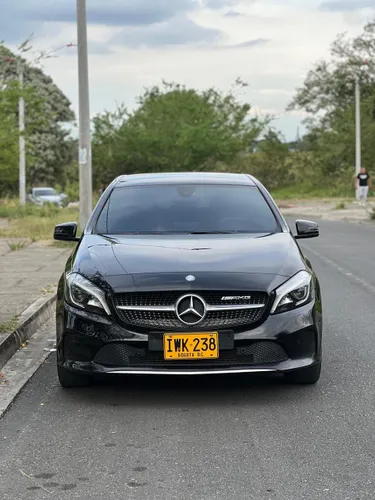 Vendo Mercedes-Benz A200 AMG 2016