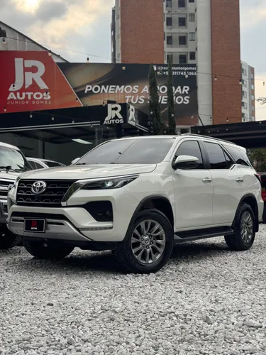 TOYOTA FORTUNER SRV 2022