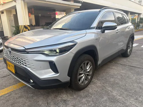 TOYOTA COROLLA CROSS XEI HIBRIDA 
