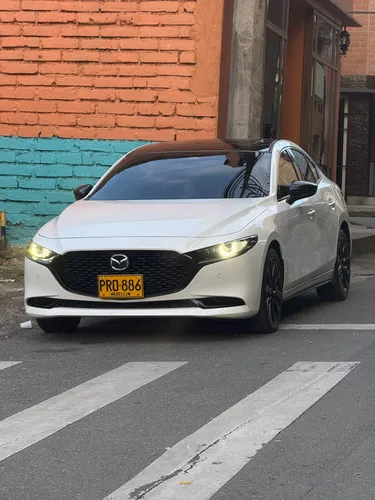 Mazda 3 GRAND TOURING LX