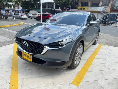 Mazda cx30 grand touring híbrida 2025