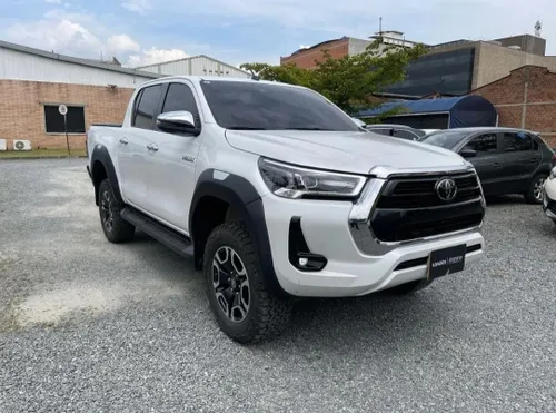 Toyota Hilux SRX 2024