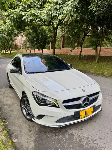 Mercedes Benz CLA 180