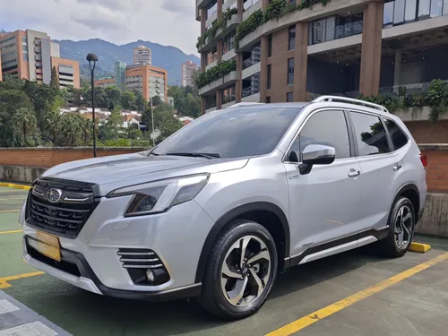 Subaru Forester 2.0 Hibrida Elite Awd
