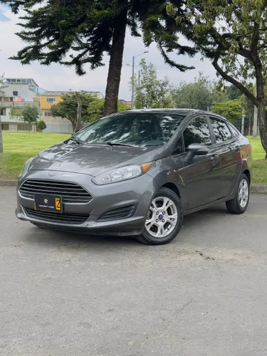 FORD FIESTA SE MT 2016 SEDAN