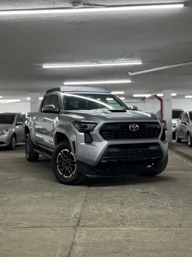Toyota Tacoma Trd Sport híbrida 
