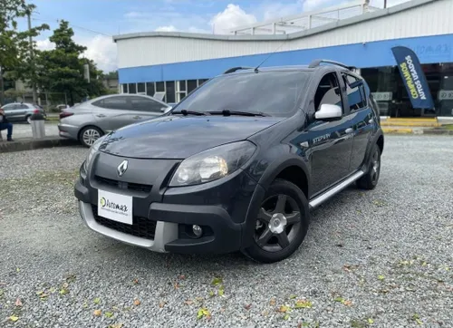 Renault Sandero Stepway 2013