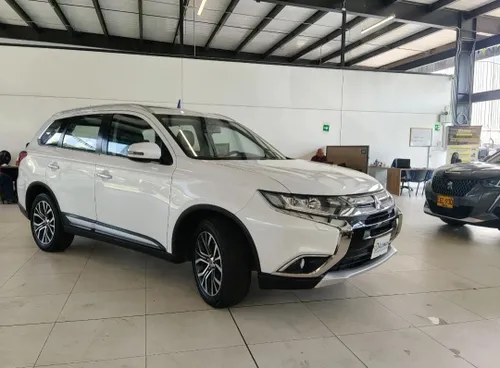 Mitsubishi Outlander 2016