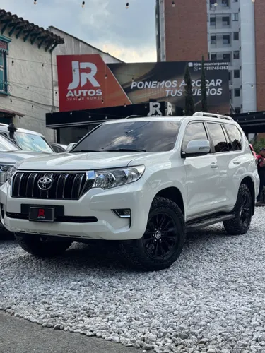 TOYOTA LAND CRUISER PRADO TXL 2021