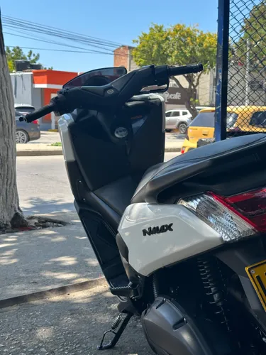 Yamaha Nmax 2022 COMO NUEVA 