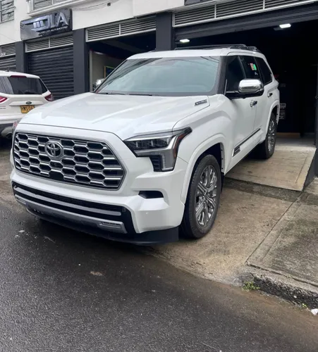 Toyota Sequoia Capstone Híbrida 2026 0kms Matriculada