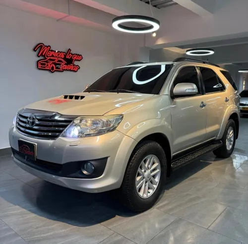 Toyota Fortuner SRV 2014
