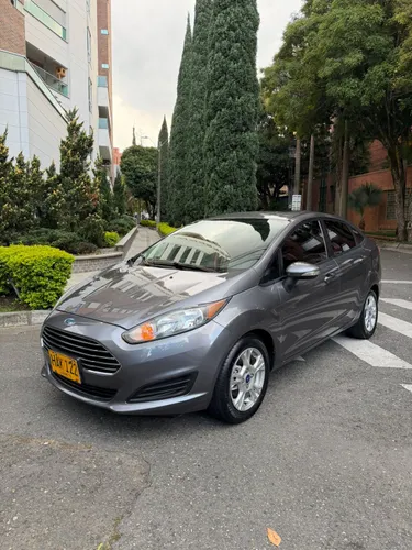 Ford fiesta se At 2014
