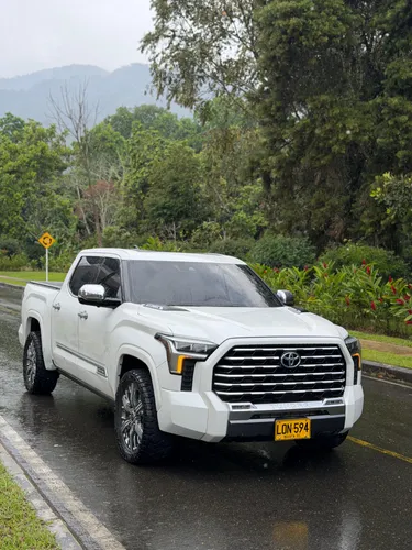 TOYOTA TUNDRA 4WD 2023 