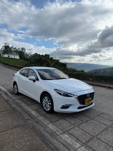 Mazda 3 Touring 2019