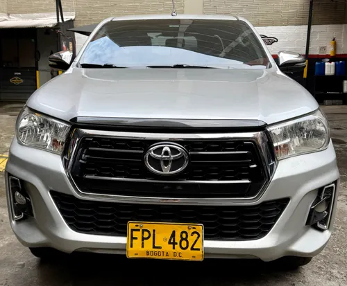 TOYOTA HILUX MODELO 2019 DIÉSEL AUTOMÁTICA 