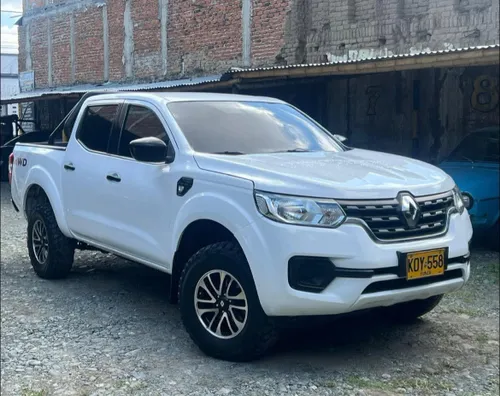 Renault alaskan MT 2.5 diesel 4x4 2022