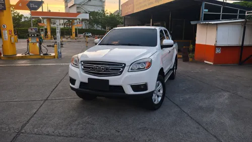Jac T6