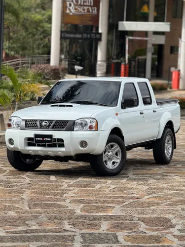 Nissan frontier diesel 4x4 2012 