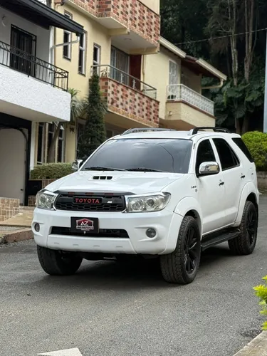 TOYOTA FORTUNER DIESEL 